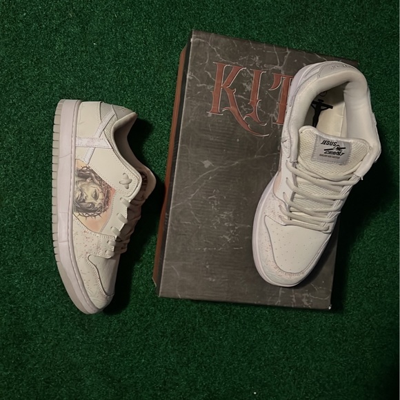 Jesus Dunk SB - Picture 2 of 4